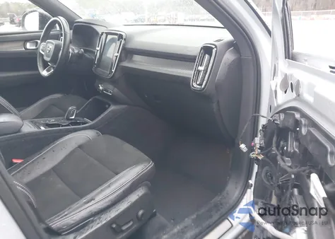 2020 Volvo Xc40 T5 R-Design from USA, damaged, VIN YV4162UM7L2234301